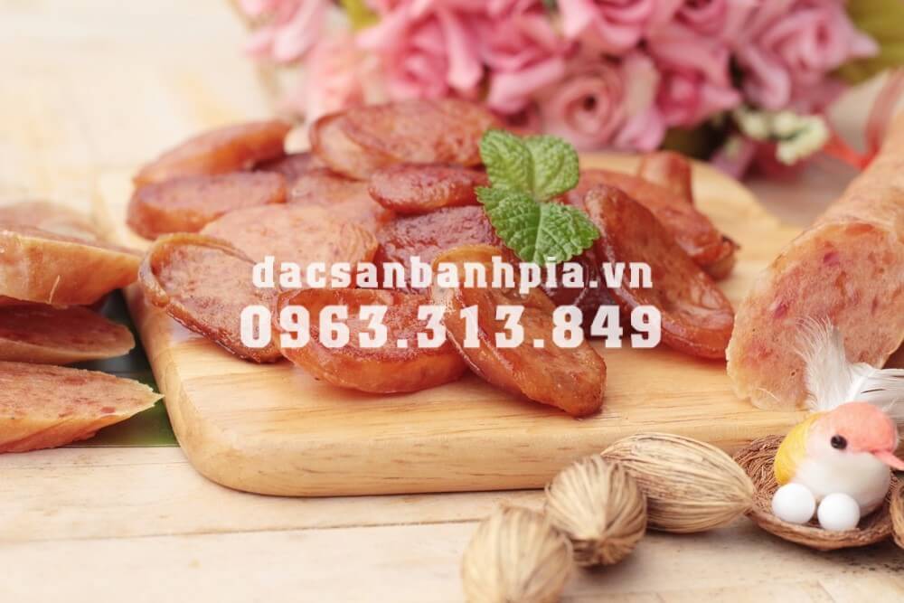 bánh kẹo làm quà Tết